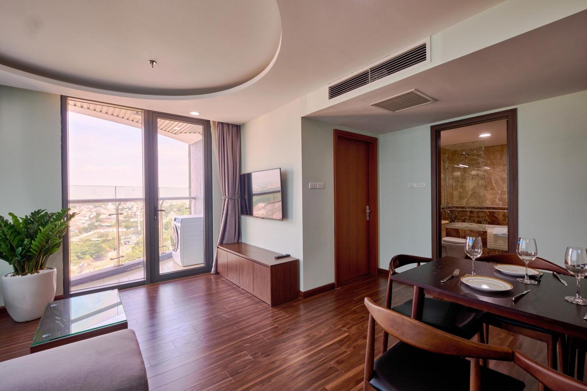 Netland Westlake Legacy Suites Hanoi Esterno foto
